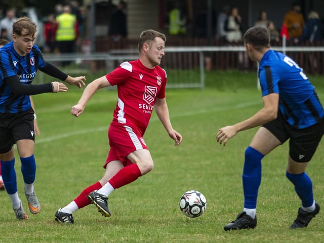 Seaford v Dorking Wanderers B in the SCFL Division 1