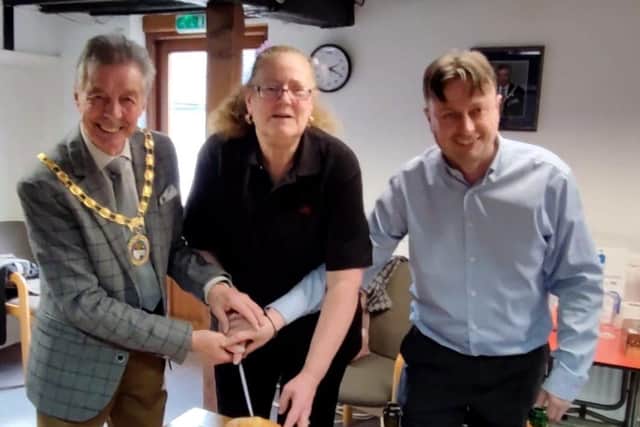 Christine Holverson with Mayor Cllr Paul Holbrook and Town Clerk John Harrison