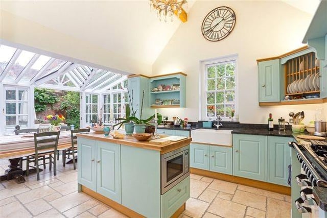 Wonderful six-bedroom Grade II listed property in the heart of Chicheser: Kitchen
