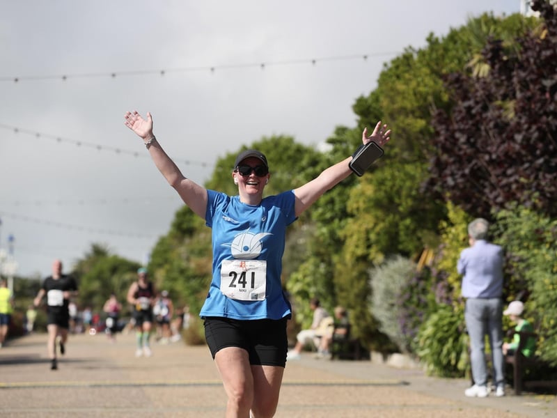 The start, finish, action and podium photos from the 2024 Eastbourne 10k