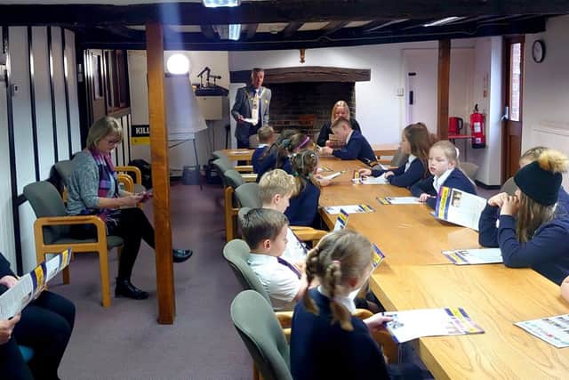 Mayor Cllr Paul Holbrook and Grovelands CP School Pupils at the Town Council Offices