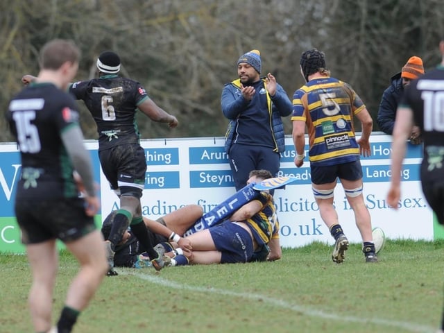 Action from Worthing Raiders' win over North Walsham at Roundstone Lane. Picture by Stephen Goodger.