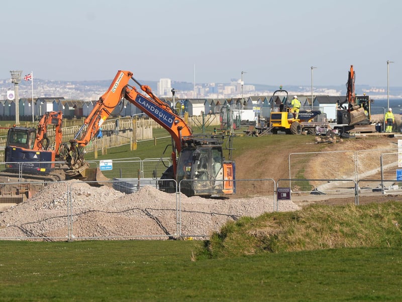 BEACH GREEN LANCING WORKS : New photos show how works are progressing on a ‘new segregated cycle path’ in Lancing.