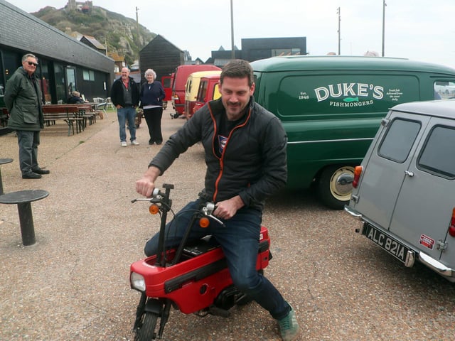 Hastings Week 2025: Sprat & Winkle Run. Pic by Roberts Photographic.