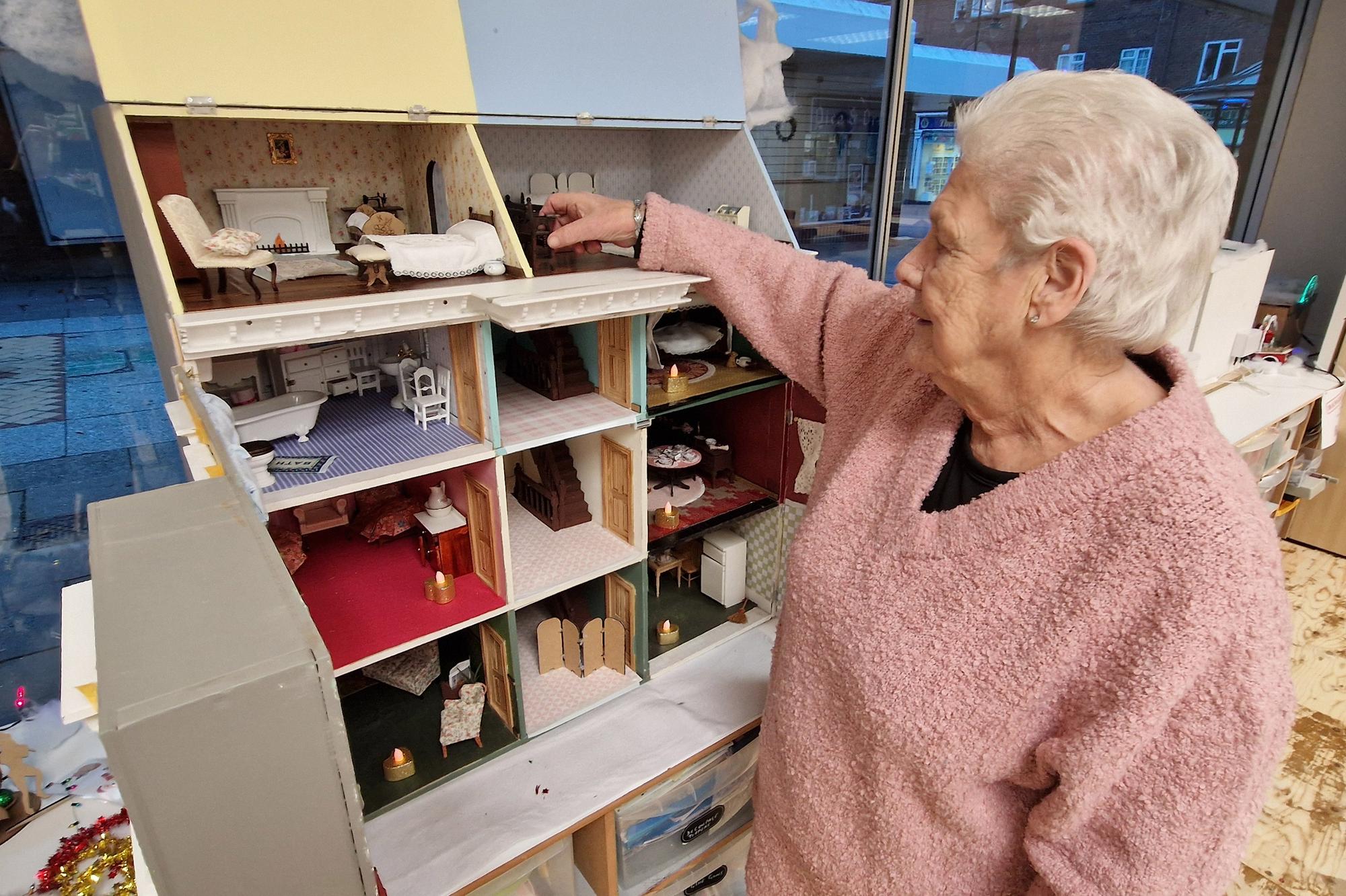 Large Dollhouse to be raffled
