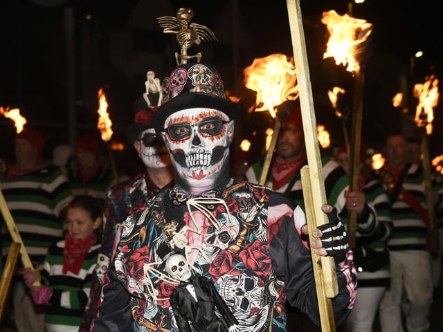 Hailsham Bonfire Procession 2026 (Photo by Jon Rigby)