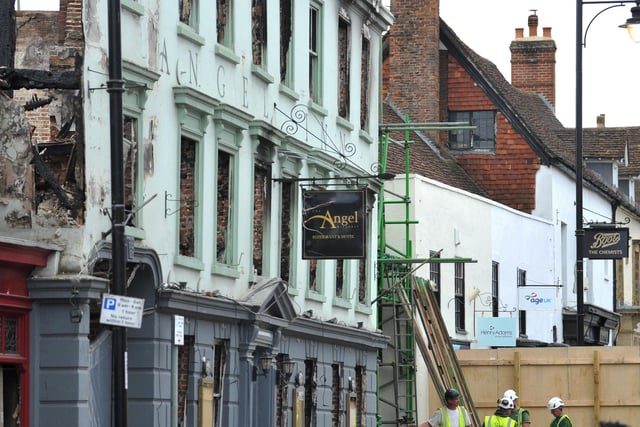 Scaffolding work has started on the Angel Inn in Midhurst. Pic S Robards SR2305311