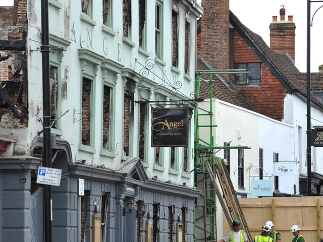 Scaffolding work has started on the Angel Inn in Midhurst. Pic S Robards SR2305311