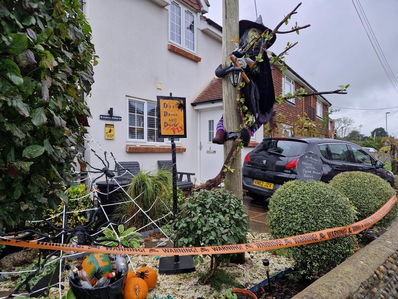 Ferring Scarecrow Festival from October 26 to November 3, 2024, is a feast for the eyes and the senses, with interactive displays and comical scenes to delight and amuse people of all ages. Purchase a map for £1 at The Orange Tree and support the fundraising for The Community Dementia Hive at Beehive Care in Ferring.