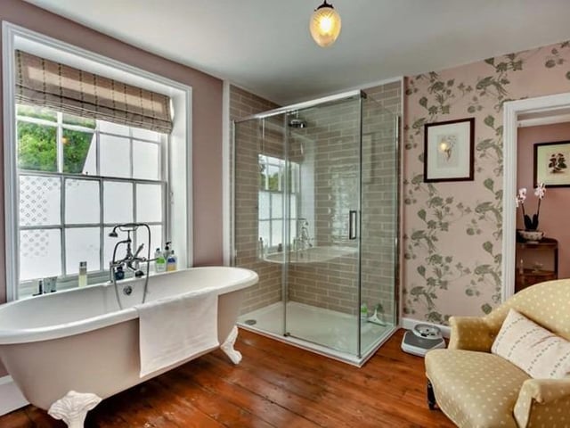 House for sale in Seaford: 6 bedroom Georgian character house with south-facing balcony