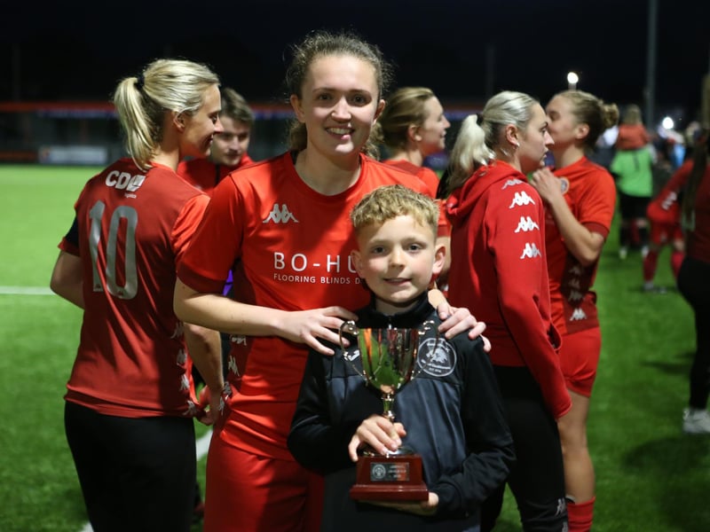 Worthing FC Women celebrate winning the London and SE premier division title