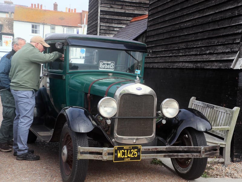 Hastings Week 2025. Classic Car Show 12/10/. Pic by Roberts Photographic.