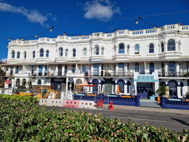 Cove Bar and Lounge on Worthing seafront has closed 'with immediate effect'
