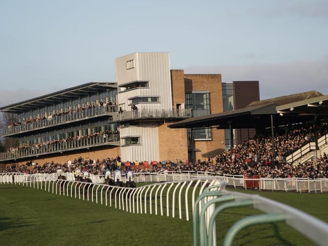 Boxing Day racing at Fontwell Park, 2025