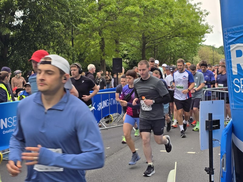 Run Gatwick 2026 half marathon and 5k