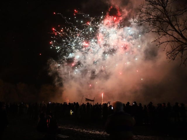 Robertsbridge Bonfire 2023. Photo by Andrew Clifton.