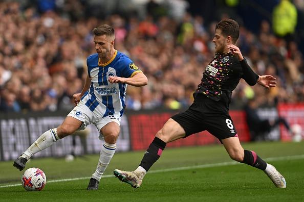 Another fine season at right back. He's put of contract this summer, Albion are said to have an option of a further year but as yet nothing has confirmed. De Zerbi would want him to stay but much depends on the experienced Dutch defender's plan