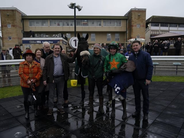 Christmas Jumpers Raceday at Fontwell Park 2025