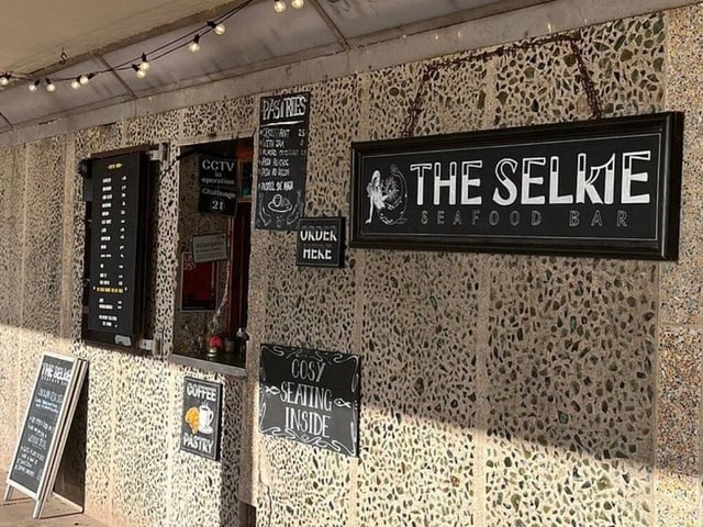 Situated by the beach at Bottle Alley, Selkie is a relatively new seafood bar that has quickly become something of a Hastings institution. You can enjoy seafood, wine or a cold beer on their seats and tables on the beach.