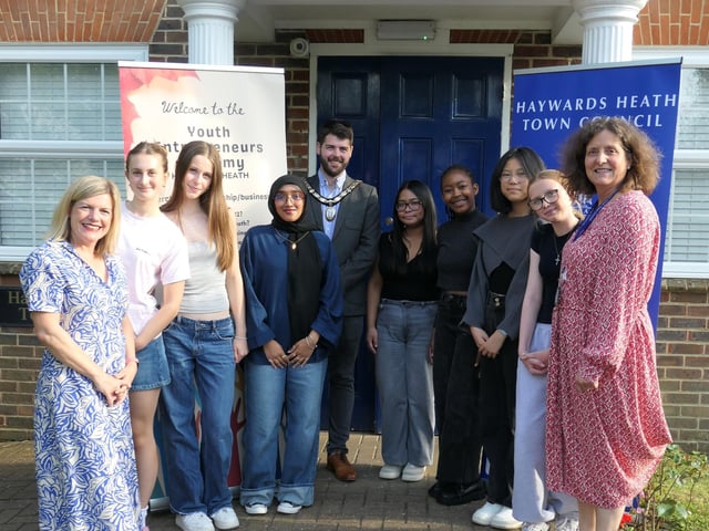 Participants of the Youth Entrepreneurs Academy Haywards Heath (YEAHH) with Town Mayor Duncan Pascoe and representatives from the Haywards Heath Town Council and Haywards Heath Business Association
