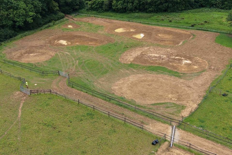 Das neue Feuchtgebiet in Gatwick speichert 600.000 Liter Wasser