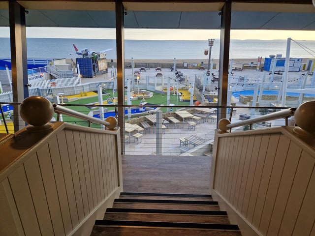 We tried out a family weekend break at Seal Bay Resort in Selsey. We stayed in a platinum caravan and experienced a host of activities and entertainment across the seaside West Sussex site.
