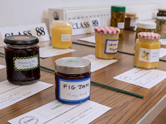 Entries for jar of jam, jar of lemon curd and jar of pickle