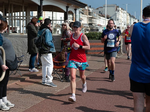 Hastings Half Marathon 2026 - pictures by Frank Copper