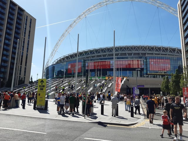 Fans arriving