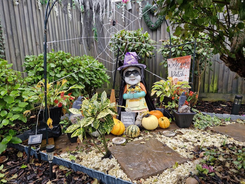 Ferring Scarecrow Festival from October 26 to November 3, 2024, is a feast for the eyes and the senses, with interactive displays and comical scenes to delight and amuse people of all ages. Purchase a map for £1 at The Orange Tree and support the fundraising for The Community Dementia Hive at Beehive Care in Ferring.