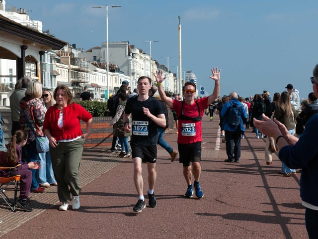Hastings Half Marathon 2026 - pictures by Frank Copper