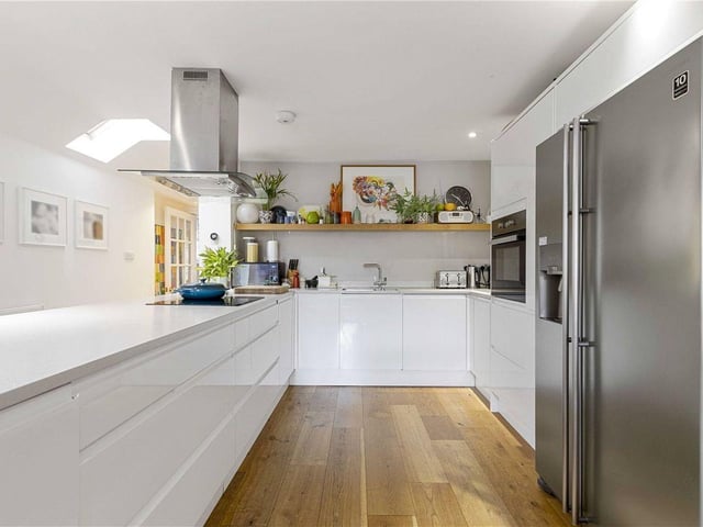 Another angle on the open plan kitchen