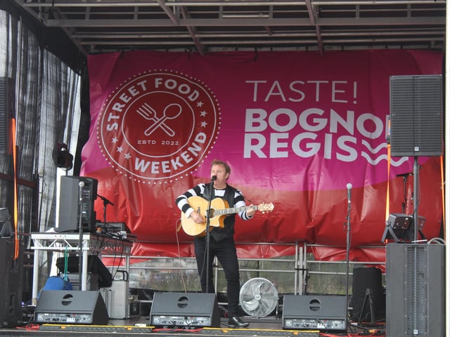 Neil Ainsby had a little something for everyone during his set. Photo: Luke Farley