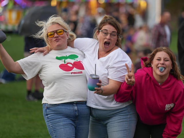 Hundreds enjoy return of free Worthing music festival BroadFest – In Pictures