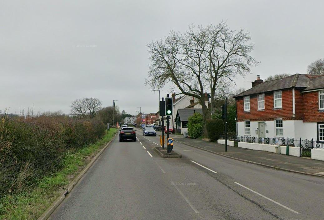 Report of crash on A22 north of East Grinstead