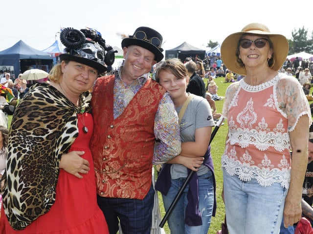 Steampunk Festival Eastbourne 23 (Photo by Jon Rigby)