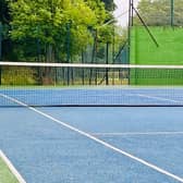 Henry Smith MP welcomes delivery of refurbished facilities at tennis courts in Crawley