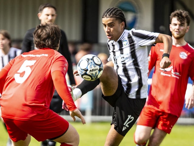 Action from Peacehaven and Telscombe v Crawley Down Gatwick