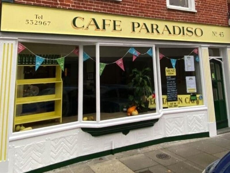 A long-standing vegetarian gem in the heart of town, beloved for its vibrant array of homemade quiches, lasagne, filo parcels, and colourful salad bowls. It's all served cafeteria-style, so you can choose exactly what you'd like and be out the door in no time.