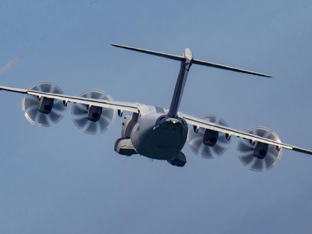 Airbourne welcomes crowds for 'best airshow yet'