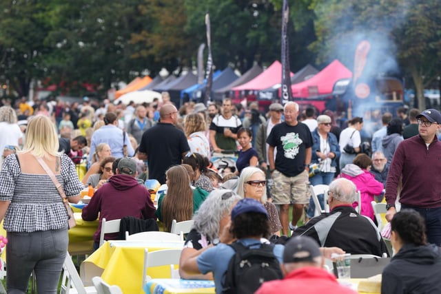 WORTHING FOOD FESTIVAL STEYNE GARDENS ON ALL WEEKEND 10TH 11TH OF SEPTEMBER :Worthing Food and Drink Festival 2022. Picture by Eddie Mitchell