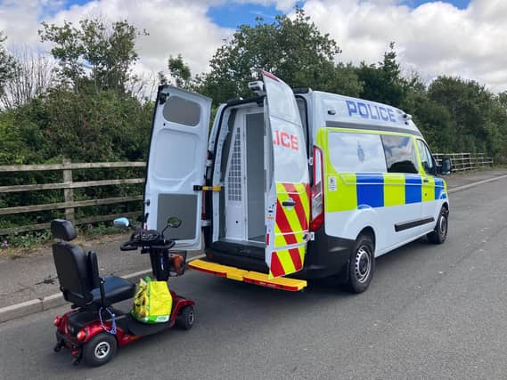 Police stop and assist mobility scooter on A27 carriageway in East Sussex