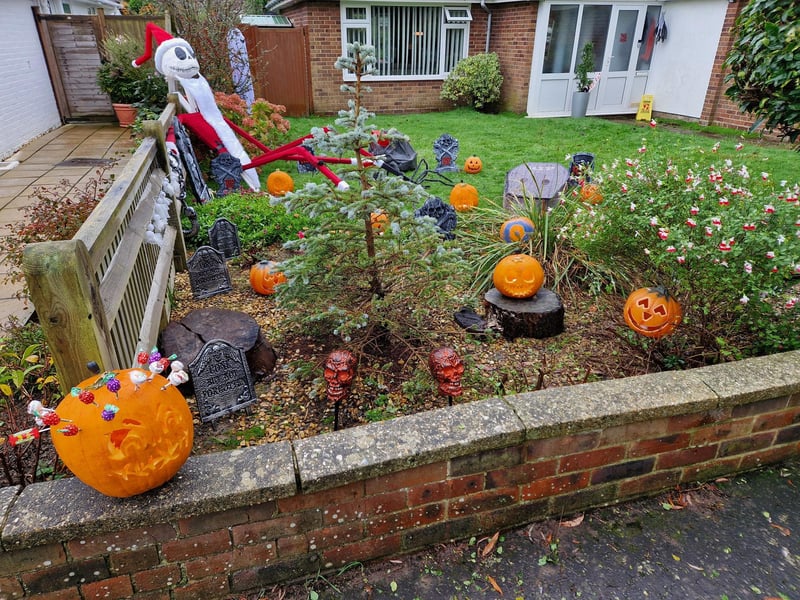 Ferring Scarecrow Festival from October 26 to November 3, 2024, is a feast for the eyes and the senses, with interactive displays and comical scenes to delight and amuse people of all ages. Purchase a map for £1 at The Orange Tree and support the fundraising for The Community Dementia Hive at Beehive Care in Ferring.