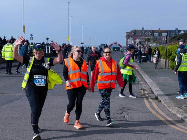 Hastings Half Marathon 2026 - pictures by Frank Copper