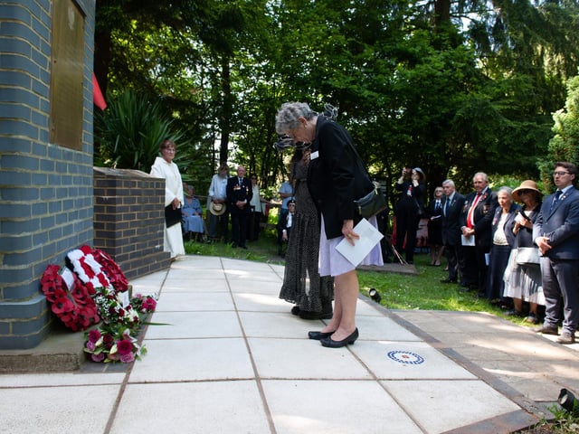 Memorial in Netherfield for the Polish crew who died in a Vickers Wellington bomber from the 304 Polish Squadron in WW2. Photo by Frank Copper.