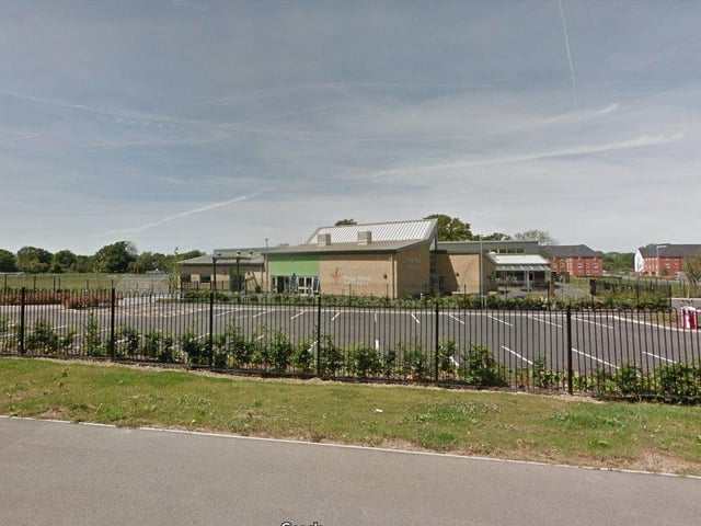 At Forge Wood Primary School, 60% of parents who made it their first choice were offered a place for their child. A total of 40 applicants had the school as their first choice but did not get in.