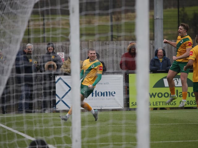 Promotion-chasing Horsham FC were held to a 1-1 draw at home by visiting Chatham Town