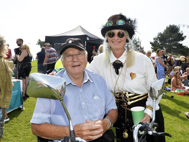Steampunk Festival Eastbourne 23 (Photo by Jon Rigby)