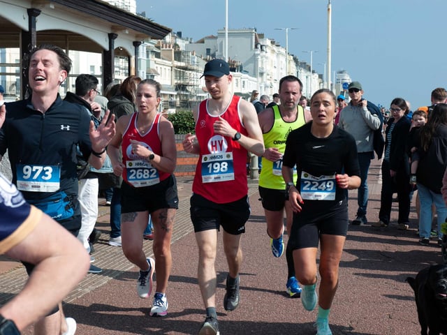 Hastings Half Marathon 2026 - pictures by Frank Copper