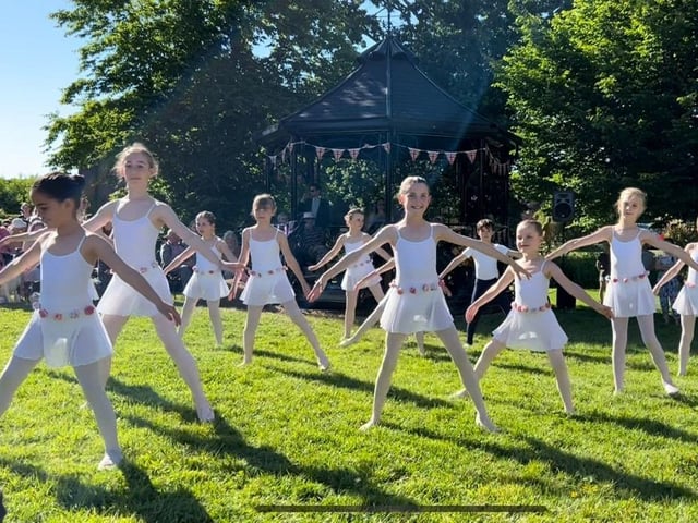 The Plumpton jubilee weekend also offered Bandstand entertainment and the launch of an amazing book of the past 70 years in Plumpton’s history by the camera club.